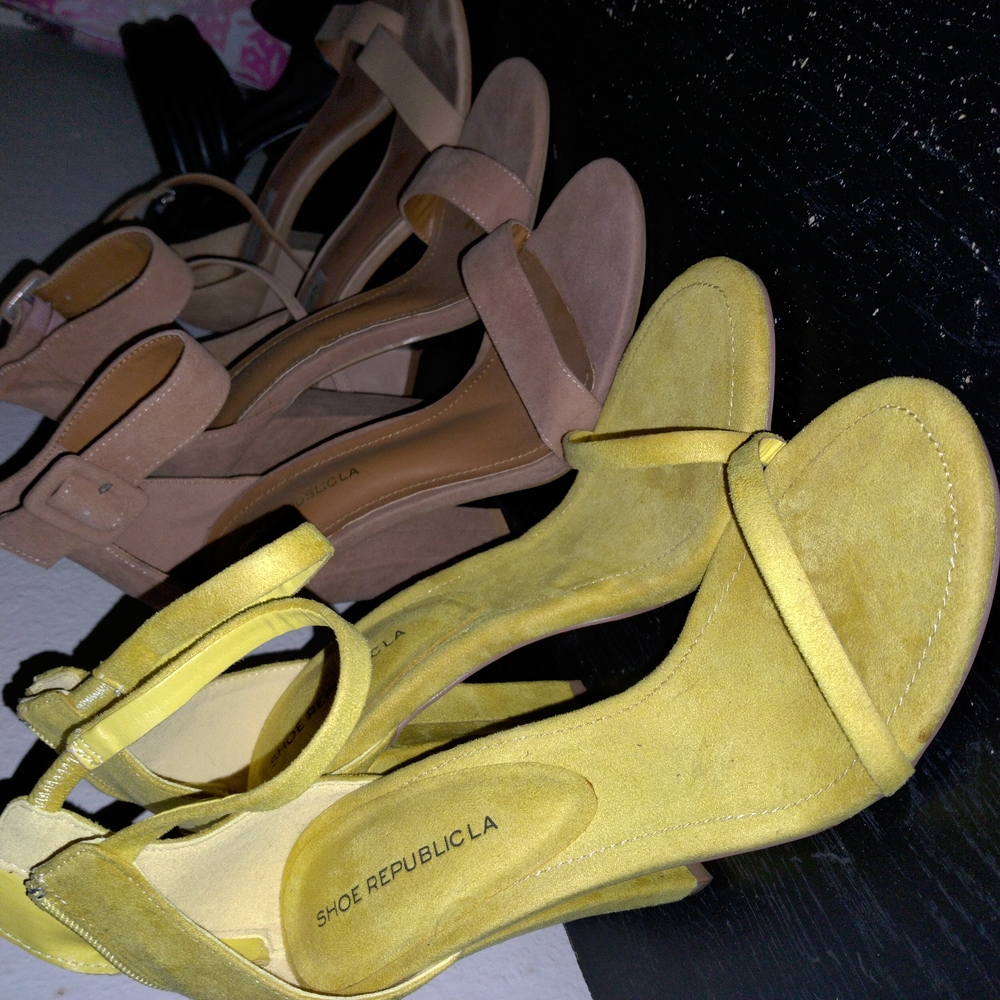 Shoe Republic LA Yellow Women's Sandals